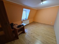 Wałbrzych - Budynek w centrum pod na placówkę medyczną